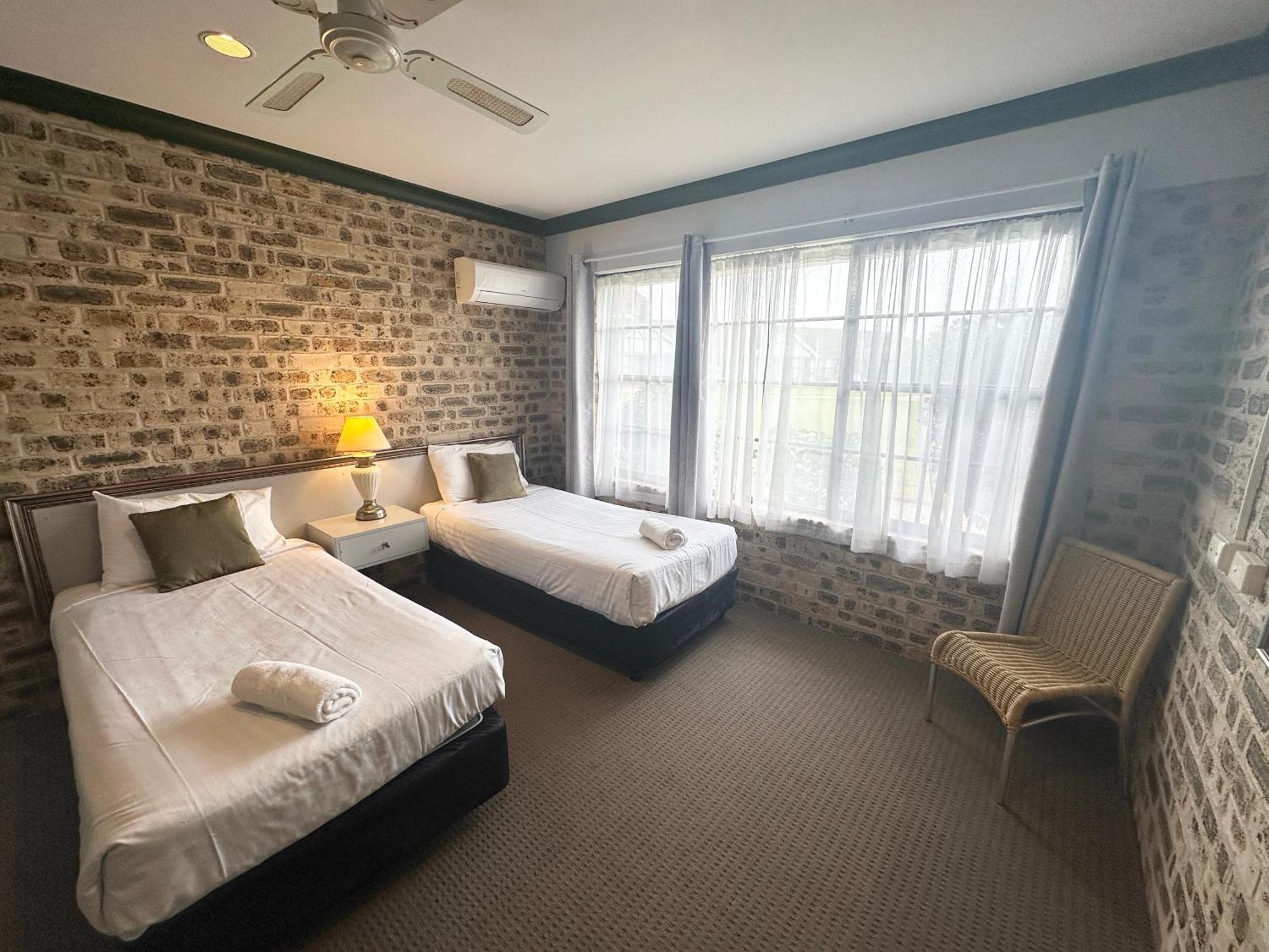 แอร์พอร์ต โมเต็ล เซอร์ ฟรานซิส เดรค Heatherbrae ภายนอก รูปภาพ